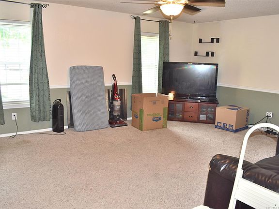 4th image of 602 W 19th St S