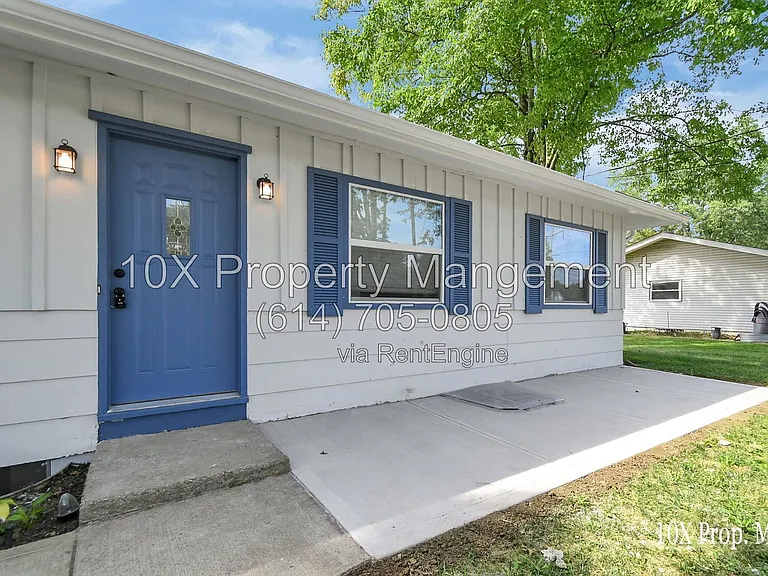 388 Shanahan Rd — Photo 5