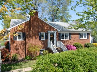 4725 Old Dominion Dr, Arlington, VA 22207