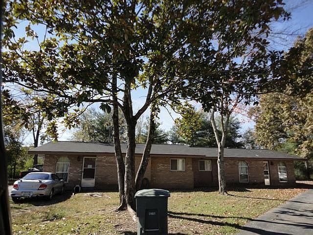 1st image of 4717 Metro Park Ln