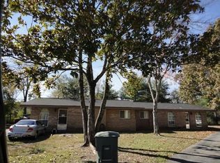 4717 Metro Park Ln, Hixson, TN 37343