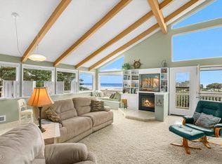 1390 NW Orcas Dr, Seal Rock, OR 97376