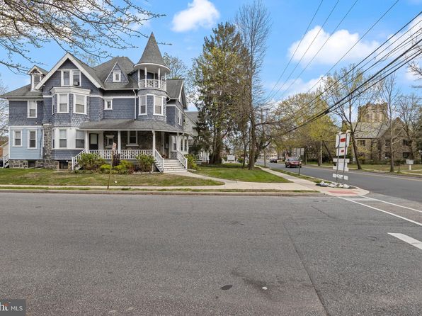315 N Swarthmore Ave, Ridley Park, PA 19078