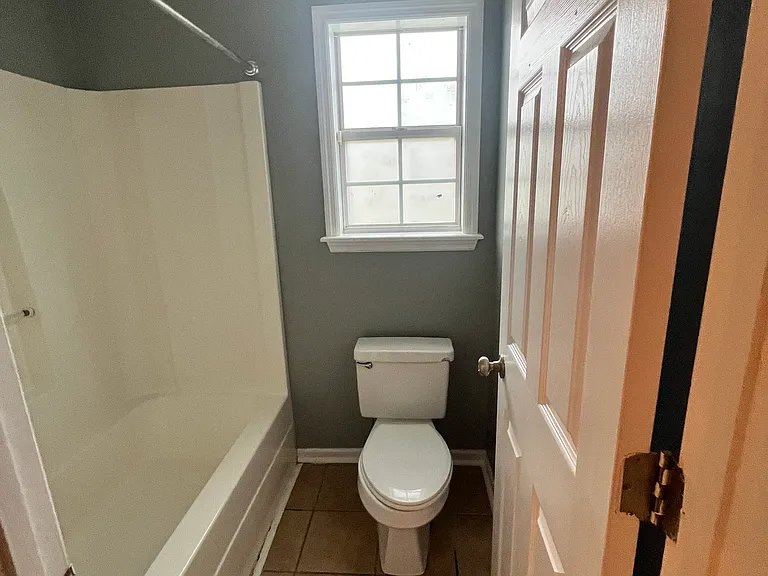 1702 Largo Cir — Photo 6