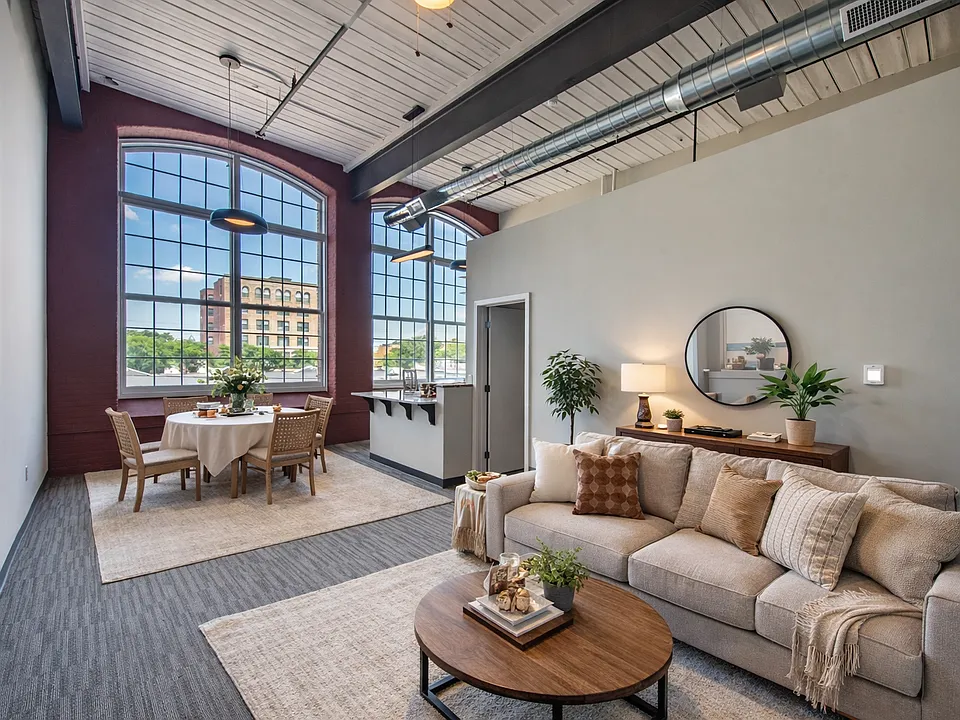 Pac10 Lofts