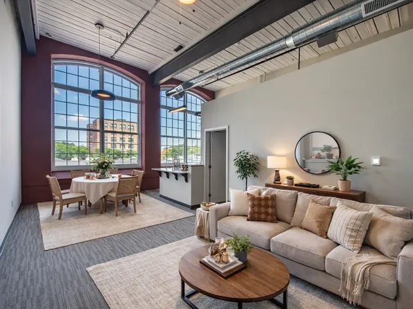Pac10 Lofts