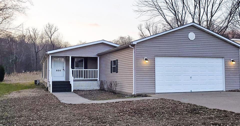 1st image of 820 Deer Haven Dr
