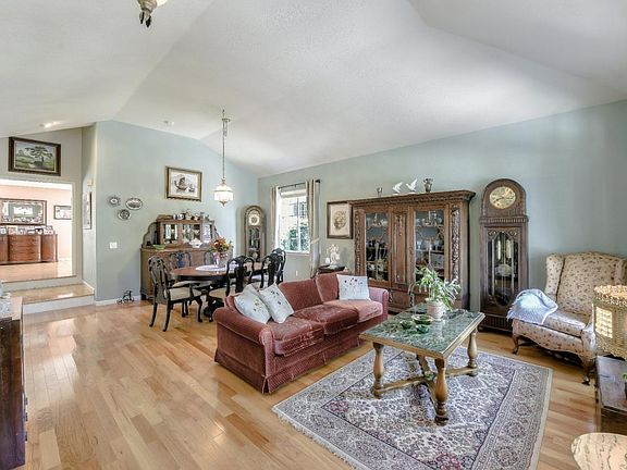 2nd image of 1023 Gailinda Ct