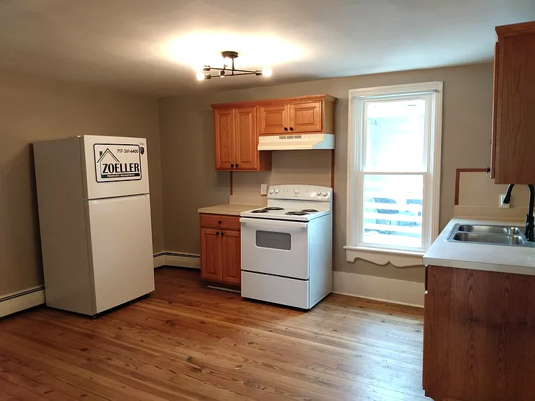 462 N Franklin St #2 — Photo 2