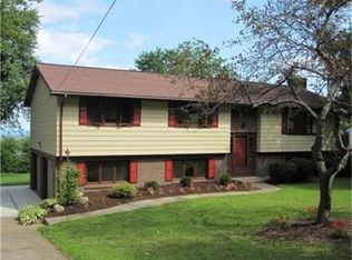 4690 Reese Rd, Erie, PA 16510