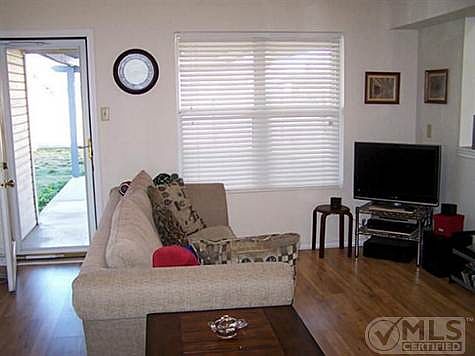 4th image of 3857 Notre Dame Cir