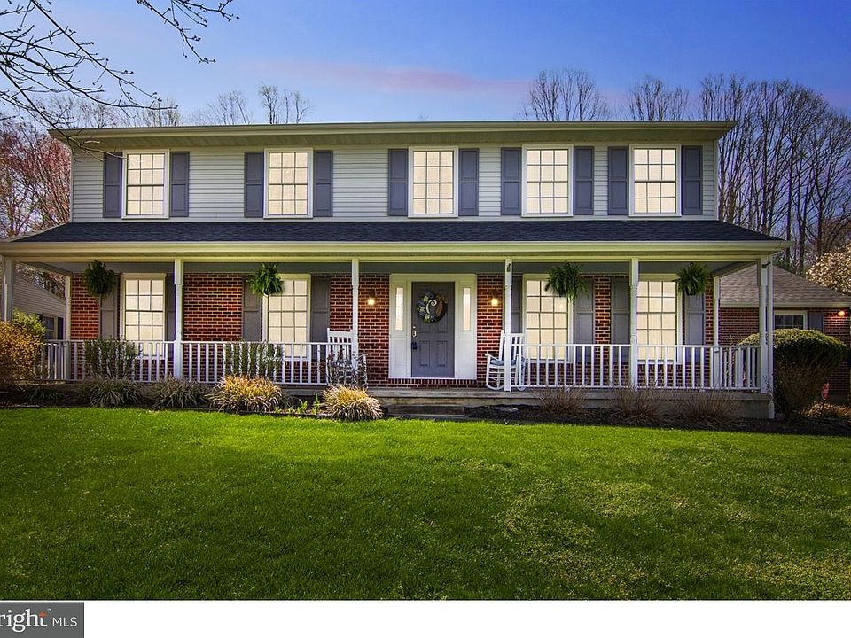 1st image of 143 Dantes Dr