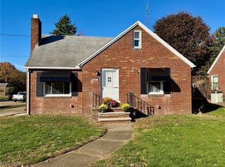641 S Nickelplate St, Louisville, OH