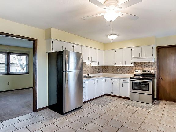 4th image of 244 Jacqueline Dr