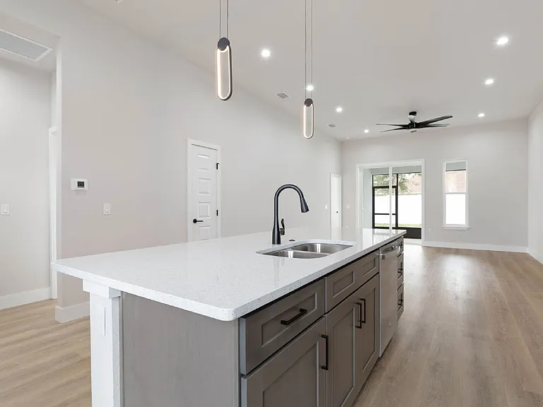 18 Wood Amber Ln #B — Photo 10