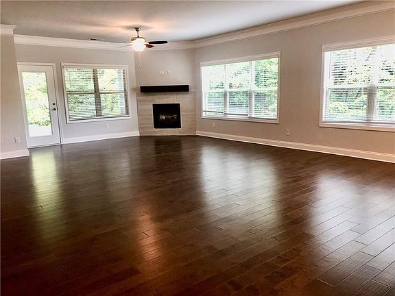 4th image of 1319 Burnam Wood Dr
