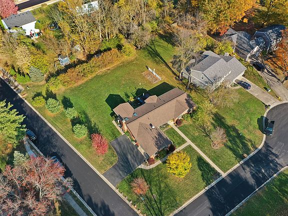 2nd image of 1052 Elmwood Cir