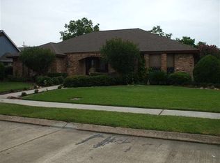702 Cherokee Ave, Port Neches, TX 77651