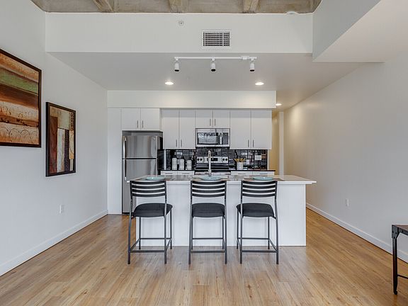 5th image of 4545 N Lincoln Blvd #T-b2