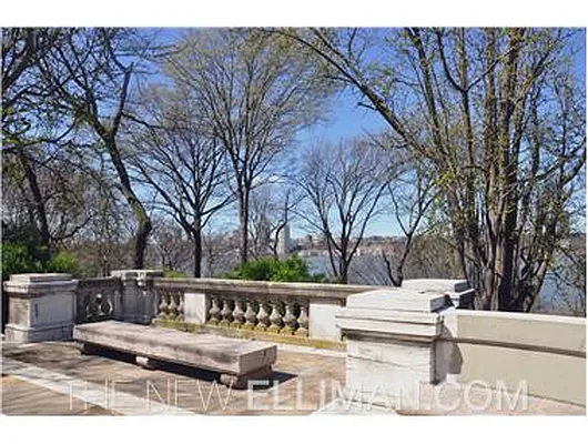 Sold by Douglas Elliman | media 18