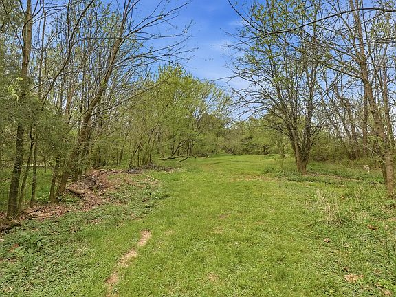 5th image of 406 Haven Creek Ln