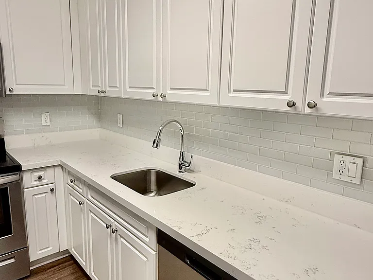 255 Evernia St #1011 — Photo 2
