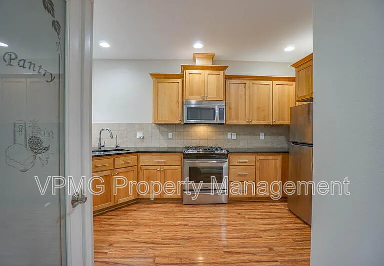 3620 NW 122nd St — Photo 12