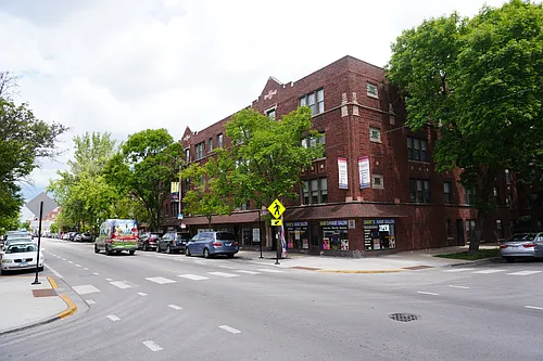 3154-56 W Belle Plaine Ave #56-GDN Photo 1