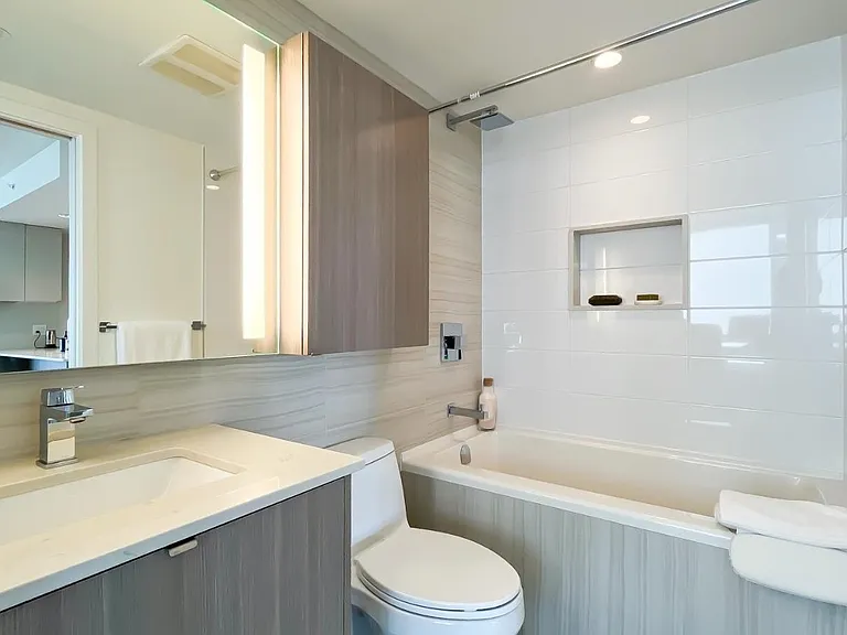 1788 Columbia St #1202 — Photo 16