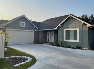 2729 E Copper Point St, Meridian, ID 83642
