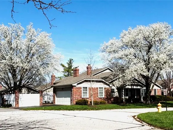 15711 Eldon Ridge Dr, Chesterfield, MO 63017