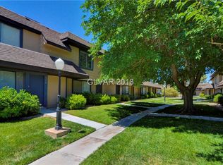 6176 Meadowhaven Ln, Las Vegas, NV 89103