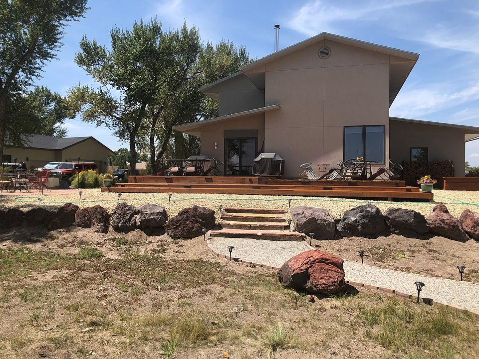 2nd image of 722 Cottonwood Cir