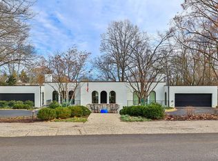 6 Corbin Dr, Cincinnati, OH 45208