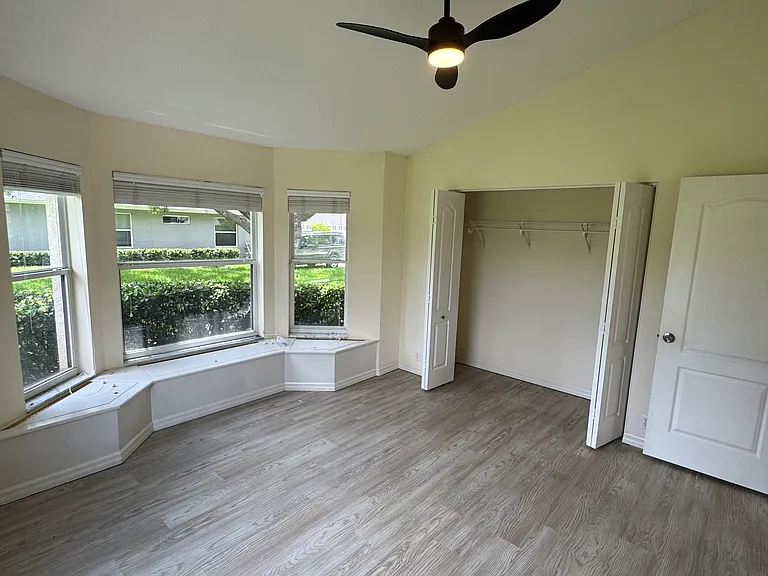 10084 Cherry Hills Avenue Cir — Photo 38