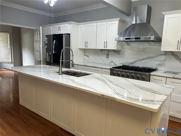 12305 Maybrook Ln — Photo 10