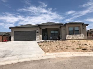 1905 Emerald Ct, Carlsbad, NM 88220
