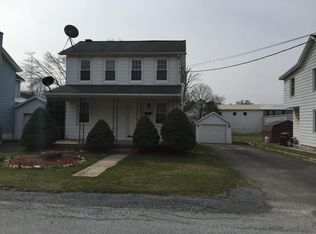16 Broad St, Quarryville, PA 17566
