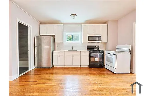 42 Brighton Ave #3 Photo 1