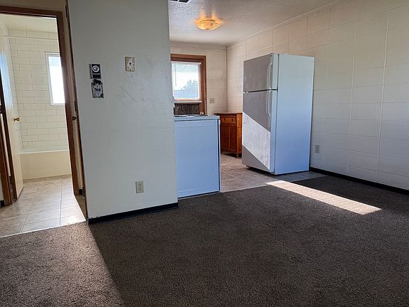 2nd image of 1006 W Pear Ave #2