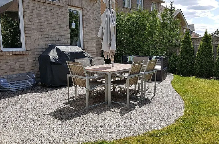 2437 Hilda Dr — Photo 40