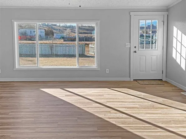 161 Brinton Rd, Lyman, WY 82937