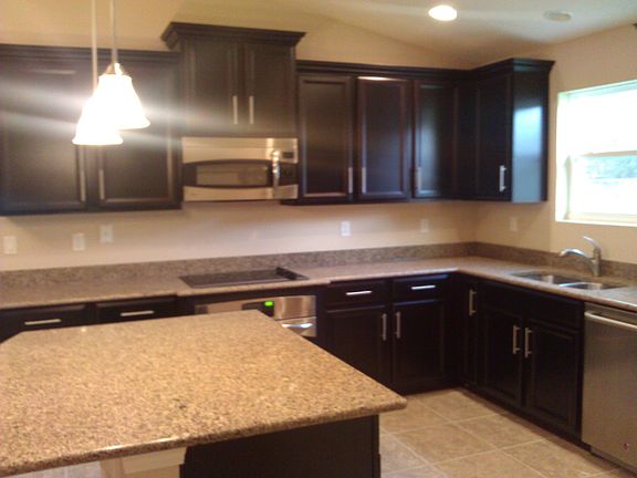 8904 ARBOR BREEZE LANE