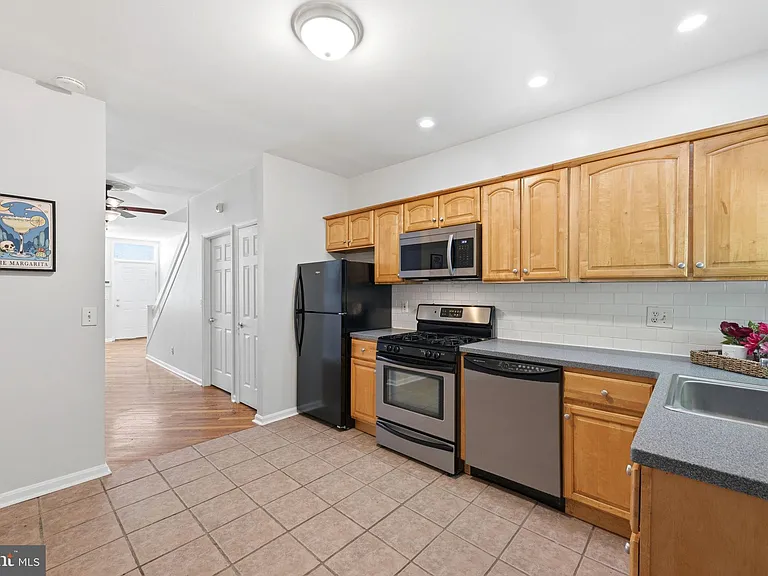 928 N Bambrey St — Photo 12