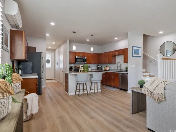 801 Kakala St APT 1806, Kapolei, HI 96707