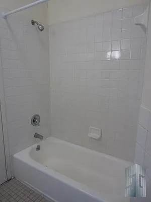 Rented by Skyline Group Real Estate | media 16