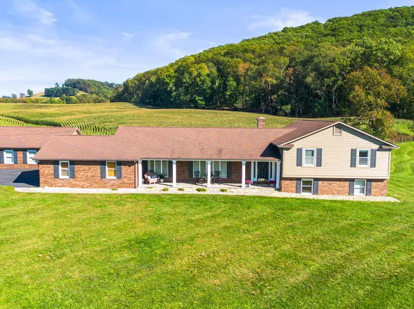 75 Easy St, Rosedale, VA 24280