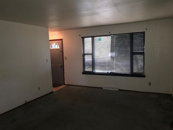 3rd image of 1023 W Nowland Ave