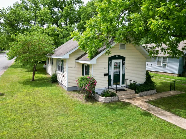 902 Woodland Avenue, West Plains, MO 65775