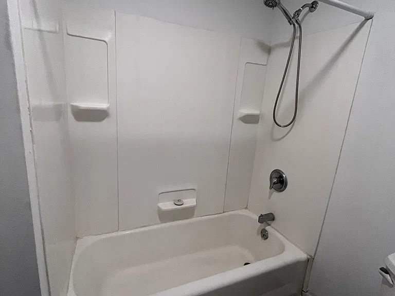510 W Main St #5 — Photo 8
